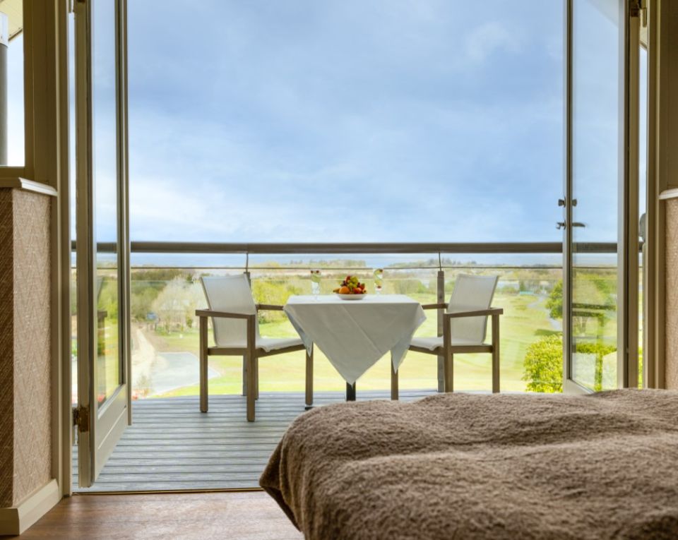 Glo Spa & Wellness Brochure